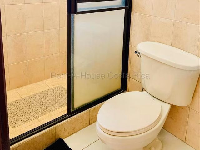 Venta de Casa en Condominio Brasil de Santa Ana. RAH 27-467 - Imagen 6