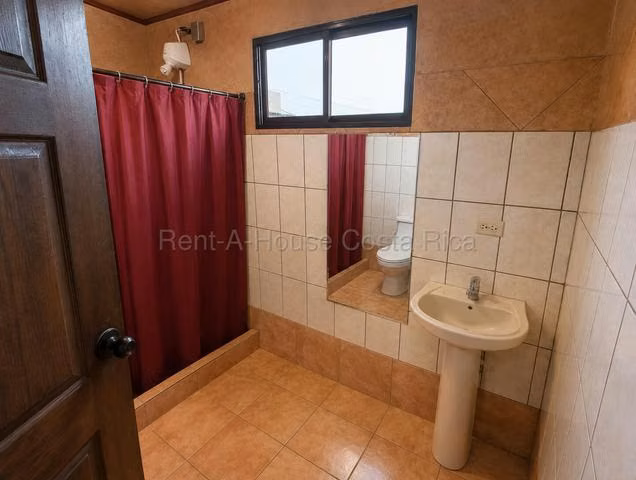 Venta de Casa en San Rafael de Alajuela. - Imagen 7