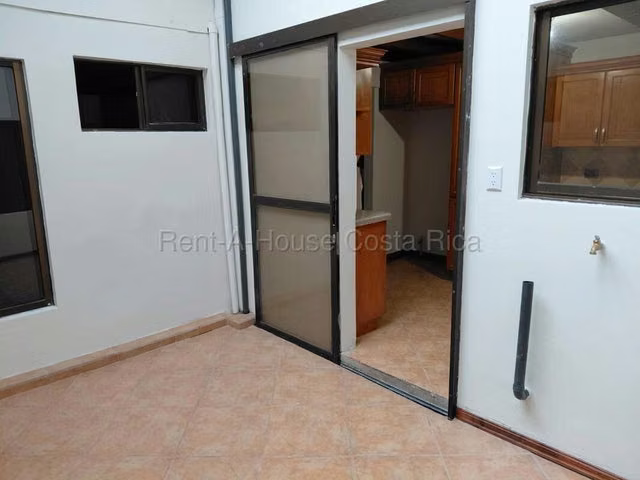 Alquiler de Casa en Montes de Oca-San Pedro. - Imagen 11