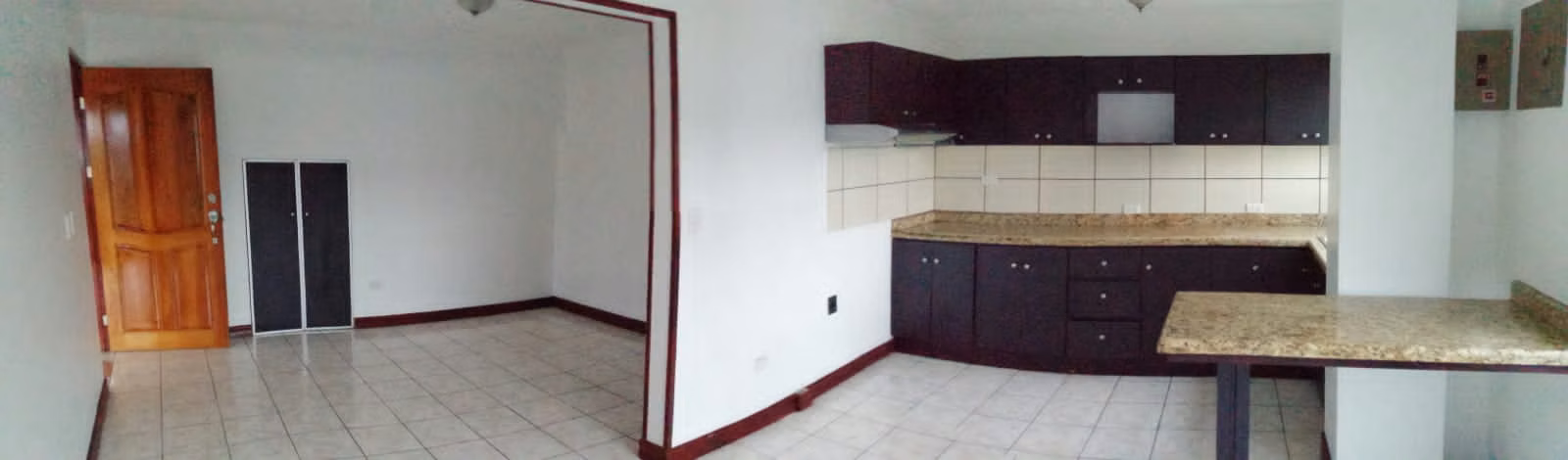 Se Alquila Apartamento Grande Heredia, San Pablo Barrio María Auiliadora, 100 metros de la UNA
