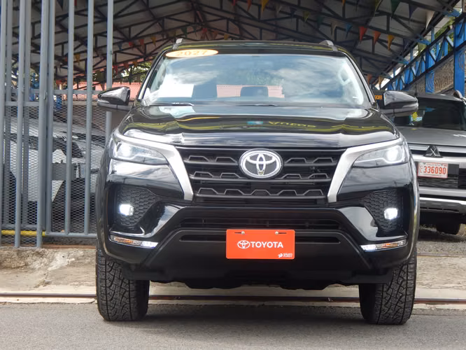 TOYOTA FORTUNER TDI AUTOMATICO 2027