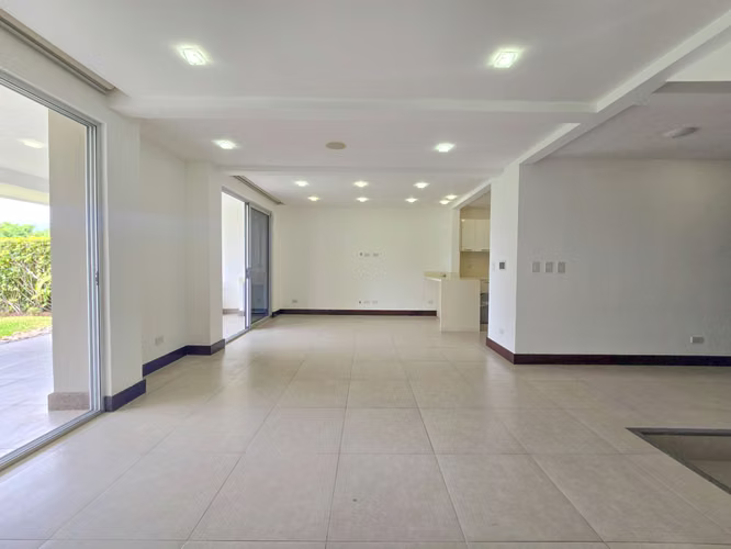 JABONCILLOS ESCAZU! CONDO CON VISTA / JARDIN Y LINEA BLANCA - Imagen 8