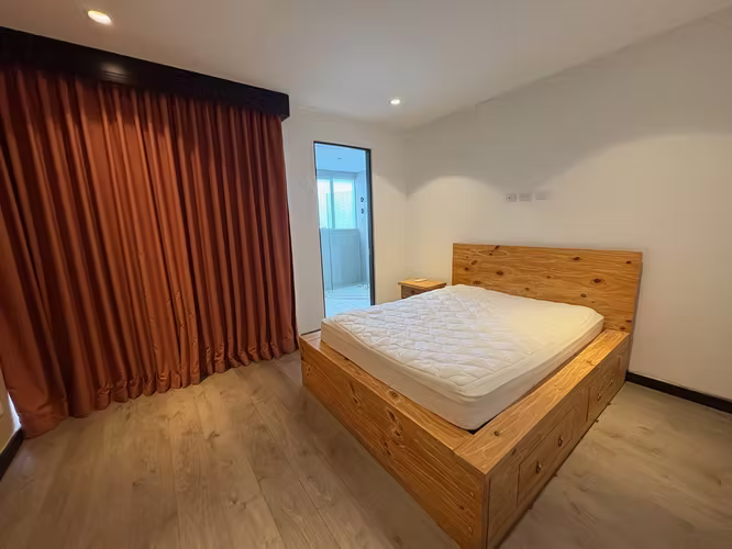 ESCAZU! AMPLIO PENTHOUSE AMOBLADO DE 3 HAB + SERVICIO /VISTAS PANORAMICAS - Imagen 11