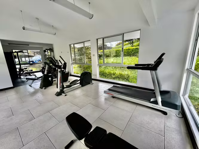 ESCAZU! AMPLIO PENTHOUSE AMOBLADO DE 3 HAB + SERVICIO /VISTAS PANORAMICAS - Imagen 16