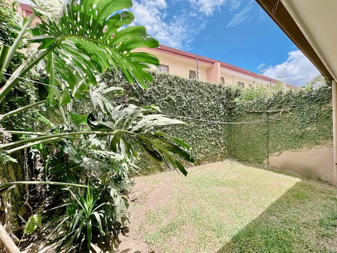 POZOS DE SANTA ANA: CASA EN ALQUILER DE 3 HAB EN CONDOMINIO CON LINEA BLANCA - Imagen 7