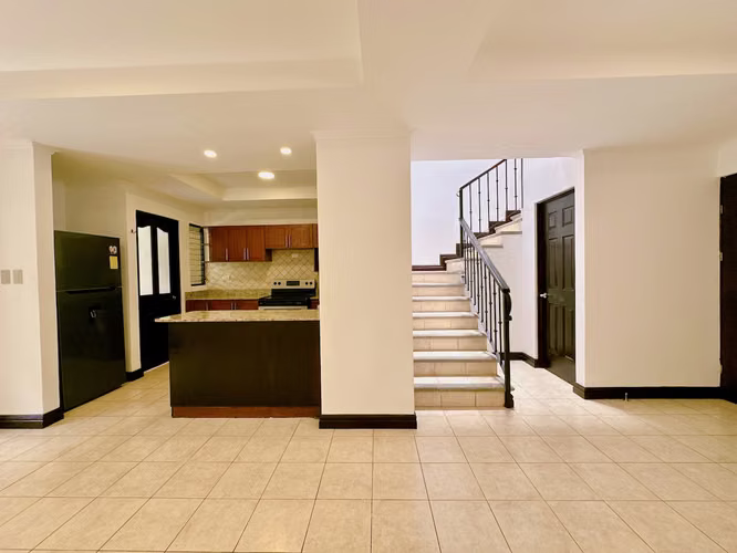POZOS DE SANTA ANA: CASA EN ALQUILER DE 3 HAB EN CONDOMINIO CON LINEA BLANCA - Imagen 13