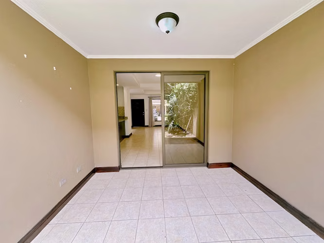 POZOS DE SANTA ANA: CASA EN ALQUILER DE 3 HAB EN CONDOMINIO CON LINEA BLANCA - Imagen 8