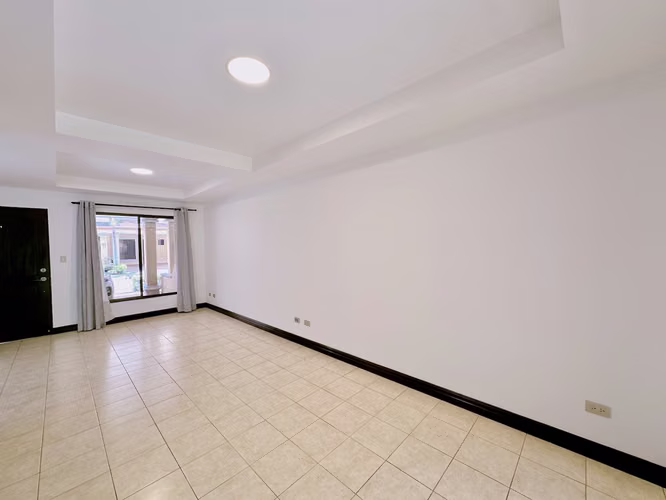 POZOS DE SANTA ANA: CASA EN ALQUILER DE 3 HAB EN CONDOMINIO CON LINEA BLANCA - Imagen 6