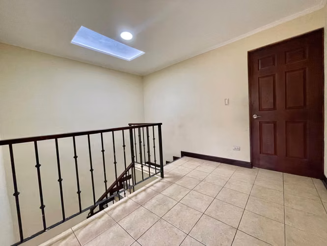 POZOS DE SANTA ANA: CASA EN ALQUILER DE 3 HAB EN CONDOMINIO
