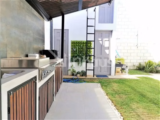Amplia vivienda con piscina privada - 43396 - Imagen 2