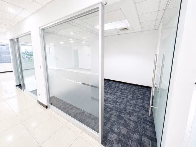 Alquiler de Oficina en Escazú | 300 m² | 12 Parqueos | Ideal para Empresas Corporativas y Multinacionales