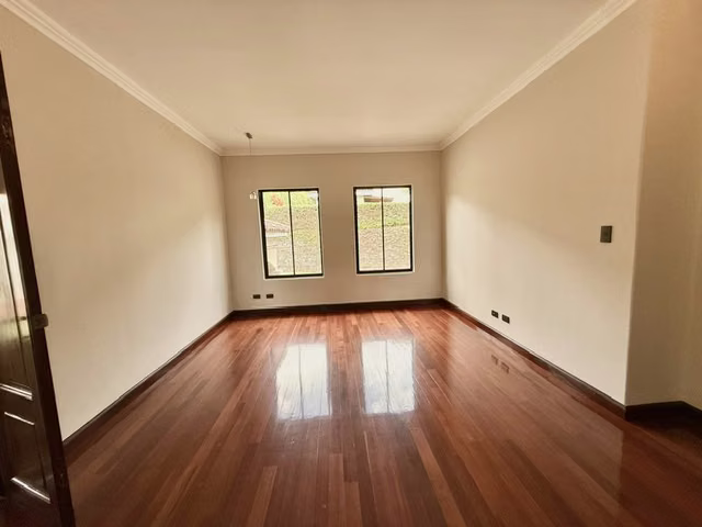 VENTA DE CASA, ESCAZÚ, CONDOMINIO CERRO ALTO, CON VISTA ESPECTACULAR - Imagen 14