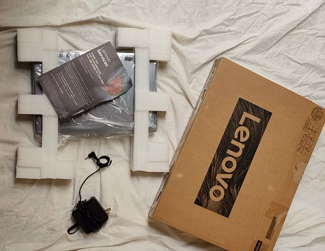 Lenovo IdeaPad 3 14" Intel Core i7 - Open Box Nueva