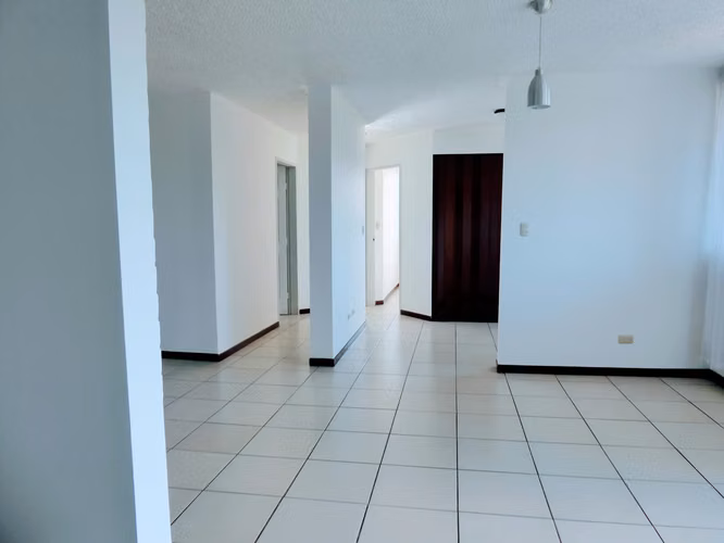 Amplio apartamento de 2 habitaciones en Condominio Bosque Real - Imagen 6