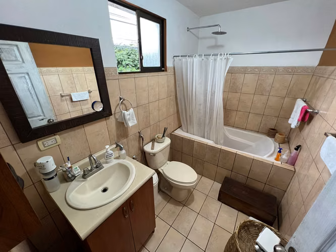 SE VENDE CASA EN RESIDENCIAL MONSERRAT - LA UNION - CONCEPCION - Imagen 16