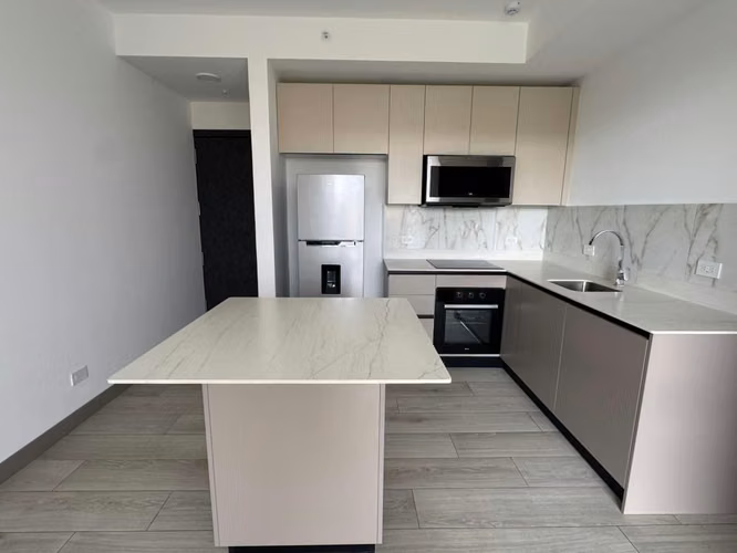 Alquiler de Apartamento en Nucleo Sabana con Linea Blanca - Imagen 4