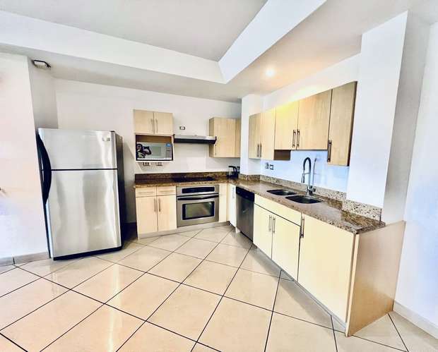 AL LADO DE AVENIDA ESCAZU! APARTAMENTO AMUEBLADO 2 HAB/2BAÑOS/2PARQUEOS - Imagen 5