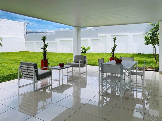 AL LADO DE AVENIDA ESCAZU! APARTAMENTO AMUEBLADO 2 HAB/2BAÑOS/2PARQUEOS - Imagen 13