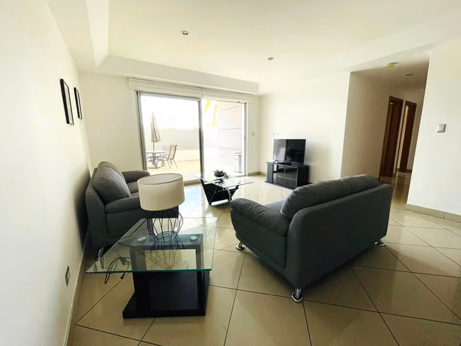 AL LADO DE AVENIDA ESCAZU! APARTAMENTO AMUEBLADO 2 HAB/2BAÑOS/2PARQUEOS - Imagen 2