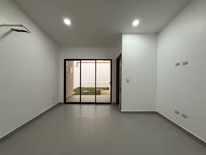 Venta de casa en Condominio La Francia, Alajuela - Imagen 10