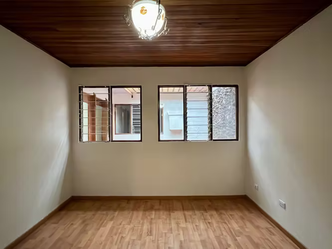 Venta de casa en Urbanización Montealegre, Zapote - Imagen 10