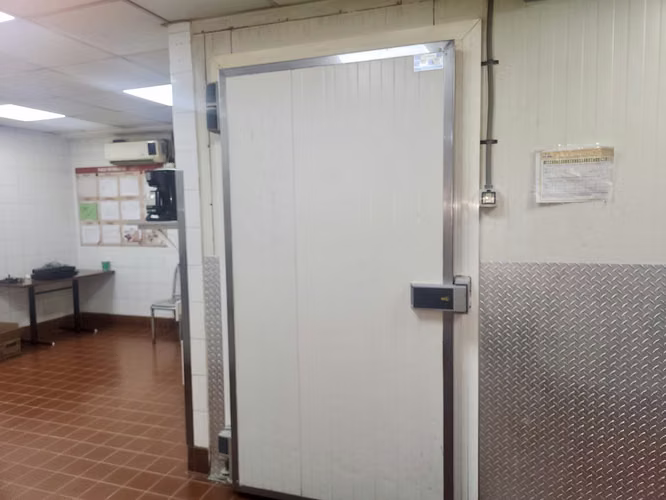 Local Comercial para Restaurante en Alquiler | 284 m² | Guachipelín - Imagen 11