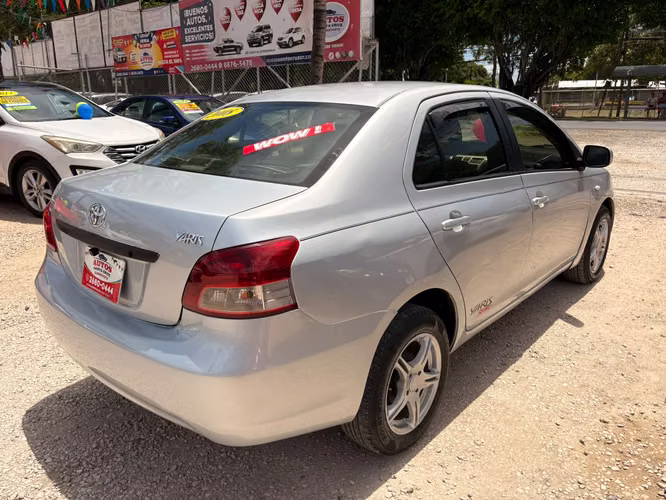 TOYOTA YARIS VVT-I-2008-MANUAL-CAJA 5TA-5.275.000 - Imagen 2