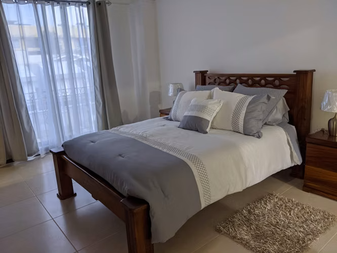  Apartamento amueblado en torre Trejos Montealegre  $1,400 - Imagen 13