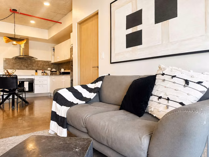 Alquiler de Apartamento Amoblado en URBN Escalante - Imagen 4