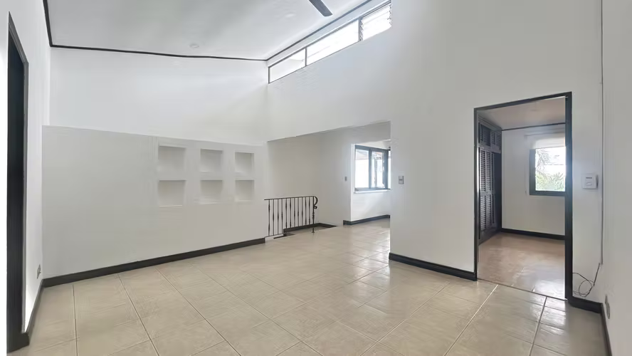¡CASA EN VENTA O ALQUILER EN GUACHIPELÍN NORTE DE ESCAZÚ! - Imagen 13