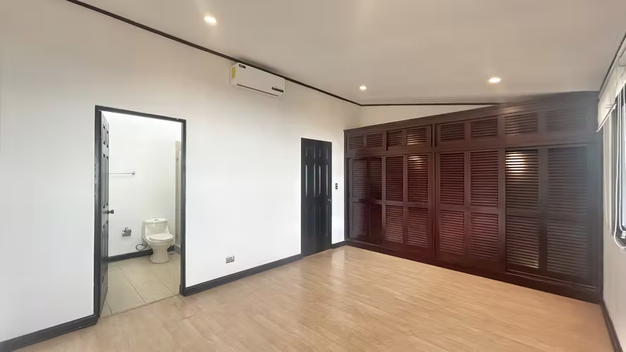 ¡CASA EN VENTA O ALQUILER EN GUACHIPELÍN NORTE DE ESCAZÚ! - Imagen 14