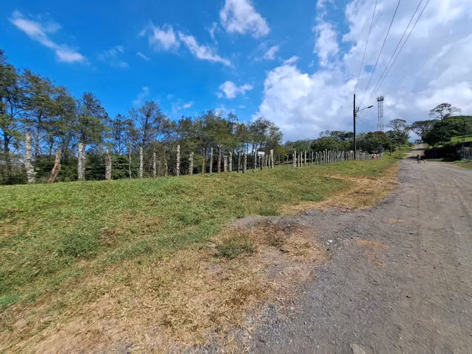 Terreno con dos frentes Vista de Mar Goicoechea 4.8 hectáreas - Imagen 7
