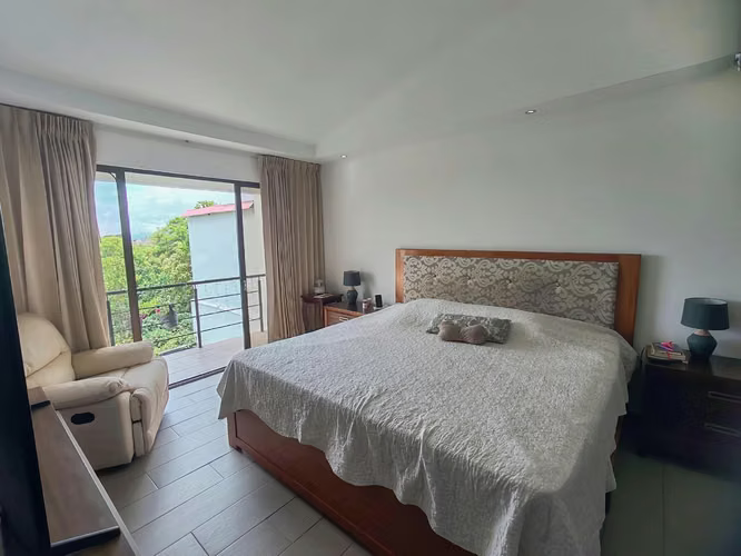 Venta de Casa en Condominio Vista del Cafetal- Moravia - Imagen 14