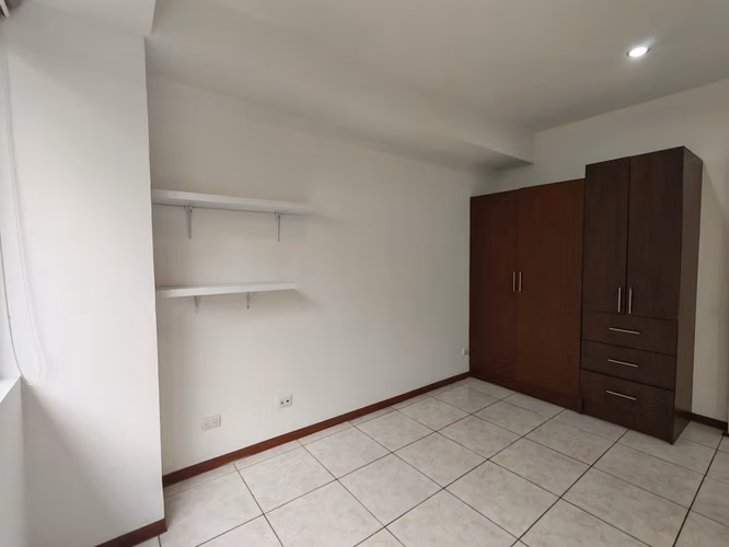 ALQUILER DE APARTAMENTO EN ROHRMOSER | 550.000 - Imagen 7