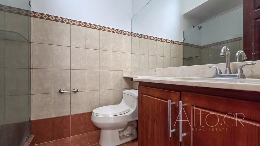 POZOS DE SANTA ANA 3 HABITACIONES  |  2 PARQUEOS   |  JARDIN - Imagen 8
