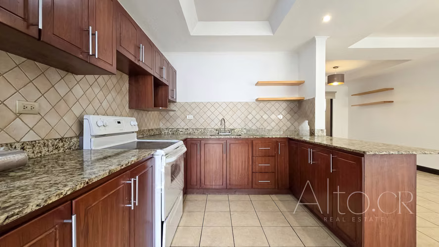 POZOS DE SANTA ANA 3 HABITACIONES  |  2 PARQUEOS   |  JARDIN - Imagen 4