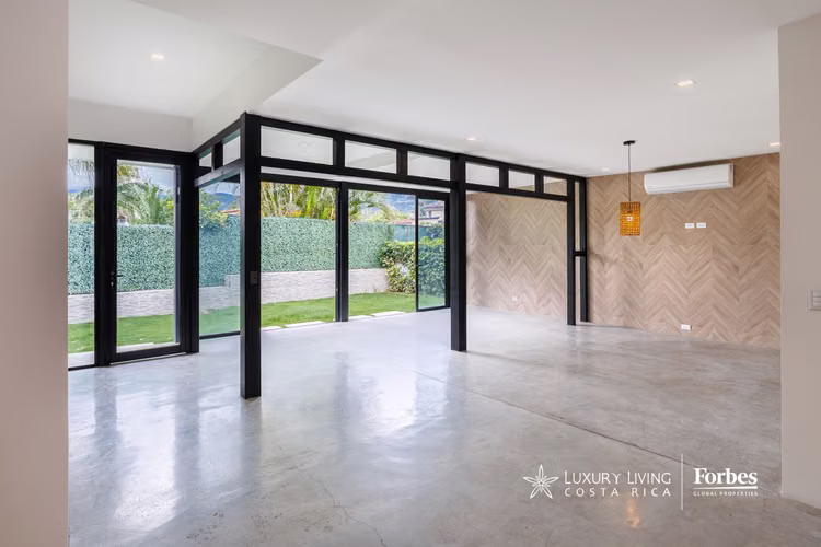21528 - Casa estilo industrial, 3 habitaciones, 1planta con jardín - Imagen 5