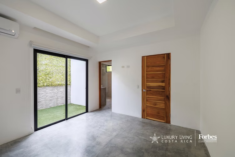 21528 - Casa estilo industrial, 3 habitaciones, 1planta con jardín - Imagen 17