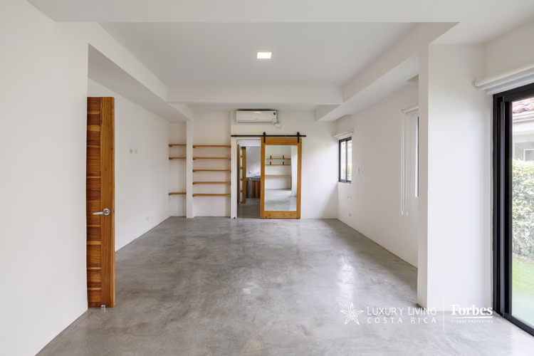 21528 - Casa estilo industrial, 3 habitaciones, 1planta con jardín - Imagen 12