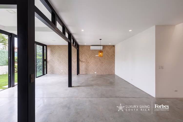 21528 - Casa estilo industrial, 3 habitaciones, 1planta con jardín - Imagen 6