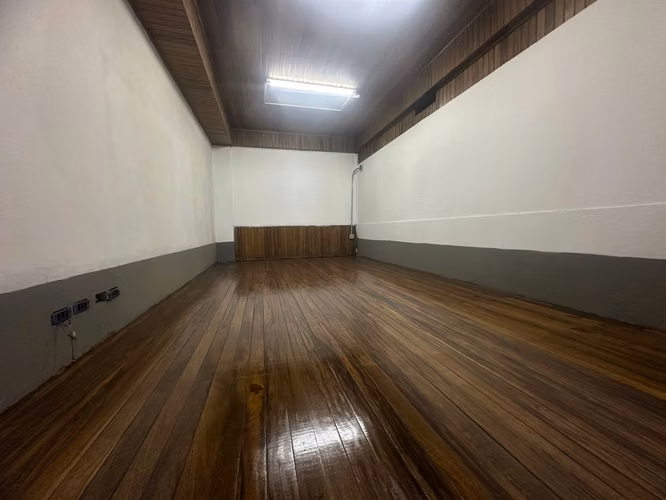 Edificio Comercial en Venta sobre Calle Ancha de Pavas | Alto Tráfico y Generando Rentabilidad