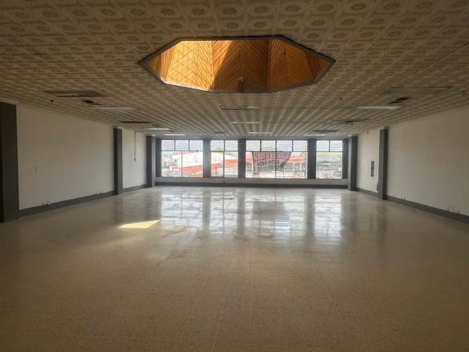 Edificio Comercial en Venta sobre Calle Ancha de Pavas | Alto Tráfico y Generando Rentabilidad