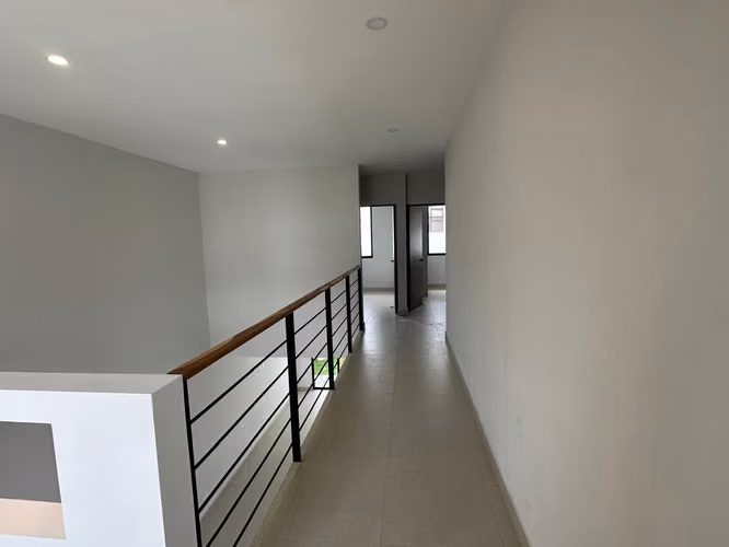 Venta Casa Condominio Lusso Pozos, Santa Ana (ESQUINERA) - Imagen 6