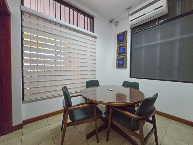 ESPACIO DE OFICINAS DE 318 M2 EN SABANA SUR - Imagen 2