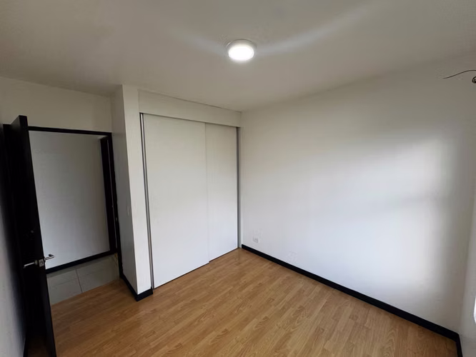 Apartamento en Condominio Torres de Granadilla - Imagen 5