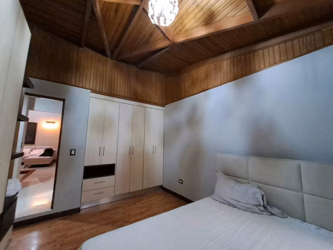 VENDO CASA EN LOS YOSES -ZAPOTE - Imagen 5