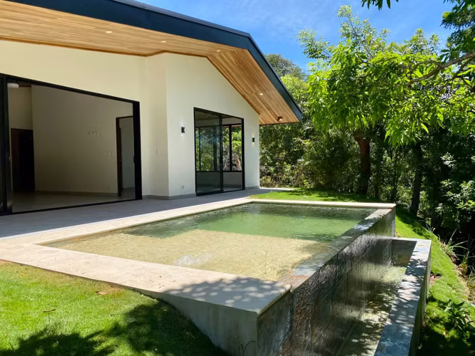 Casa Tropical en Alquiler | Viva Rodeado de Naturaleza en Atenas - Imagen 16