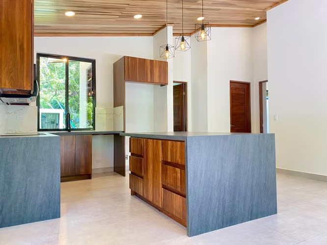 Casa Tropical en Alquiler | Viva Rodeado de Naturaleza en Atenas - Imagen 3