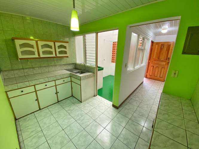 Se alquila apartamento