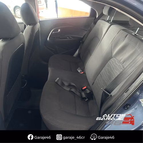KIA RIO 2017 Automático